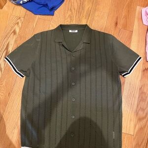 NWOT men’s shirt
